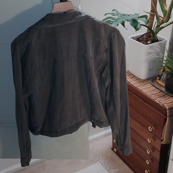 Jacket - Picture 3 of 3